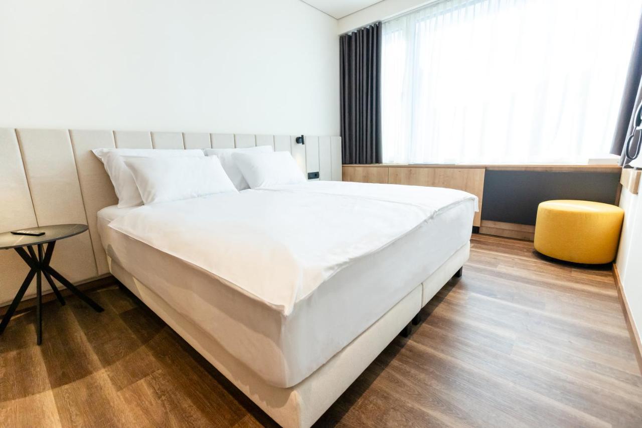 Hotel Lonca Škofja Loka Kültér fotó